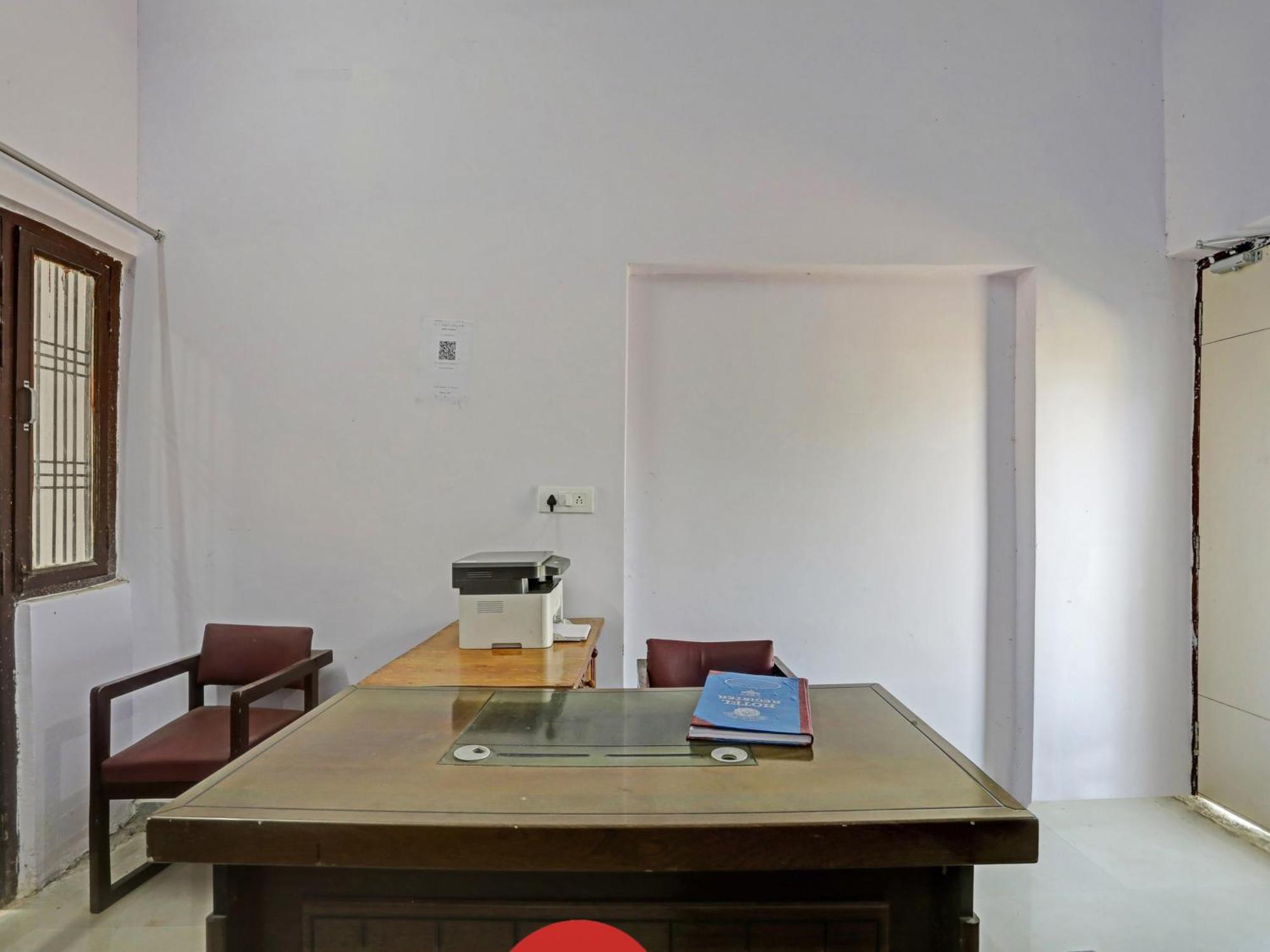 Super Hotel O Easy Stay Inn Lucknow Zewnętrze zdjęcie